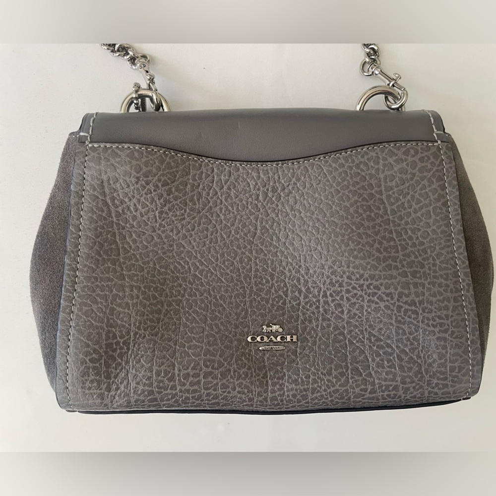 Coach Elegant Gray Leather Shoulder Bag - Picture 3 of 4
